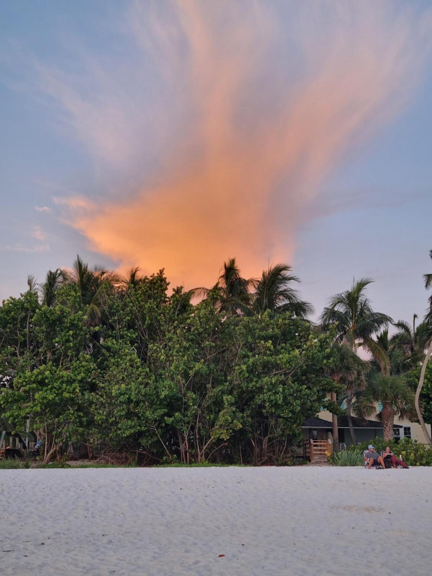 Stunning 2-Bedroom Plus Den Condo In Greenlinks Resort North North Naples 外观 照片
