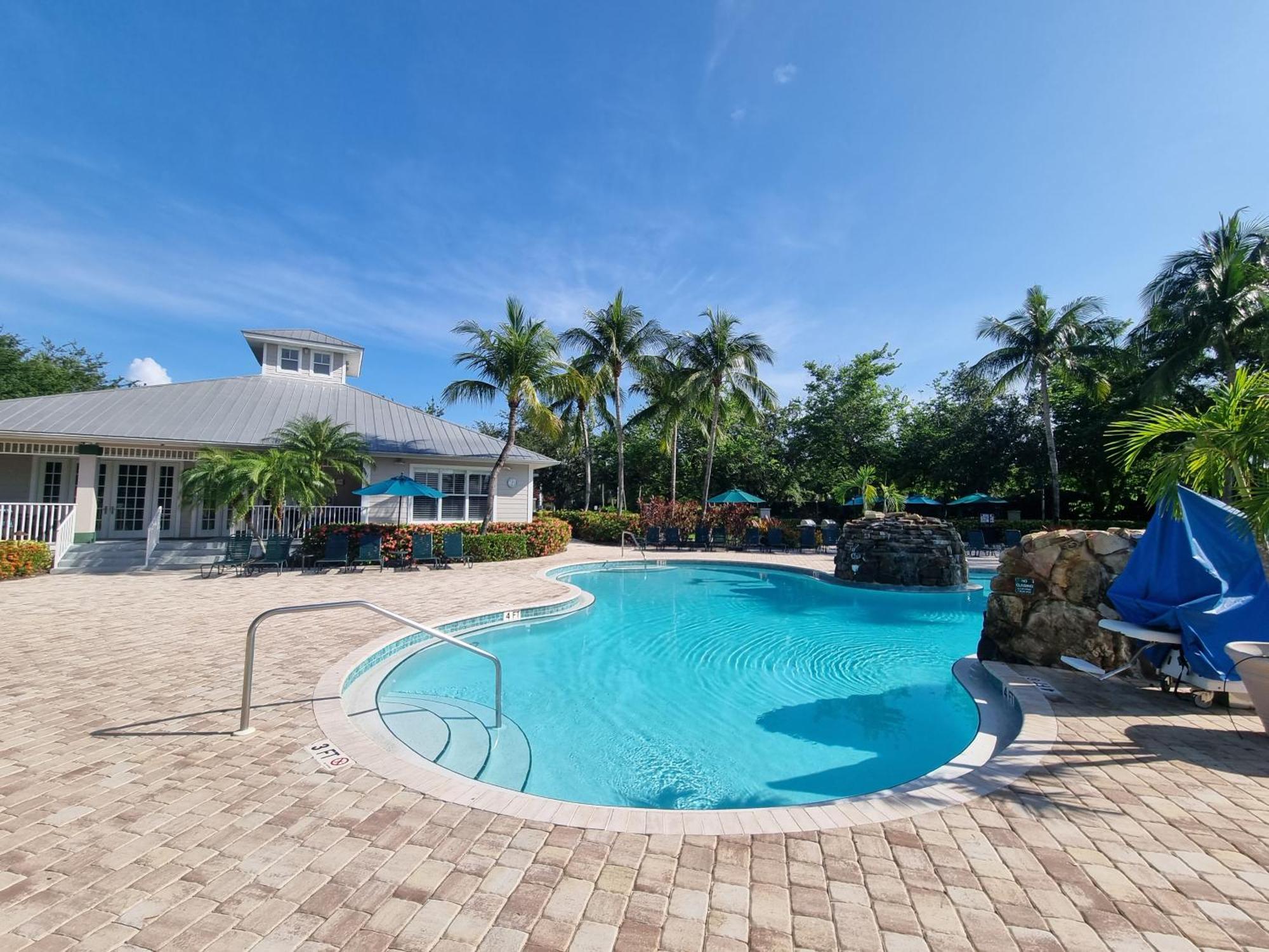 Stunning 2-Bedroom Plus Den Condo In Greenlinks Resort North North Naples 外观 照片
