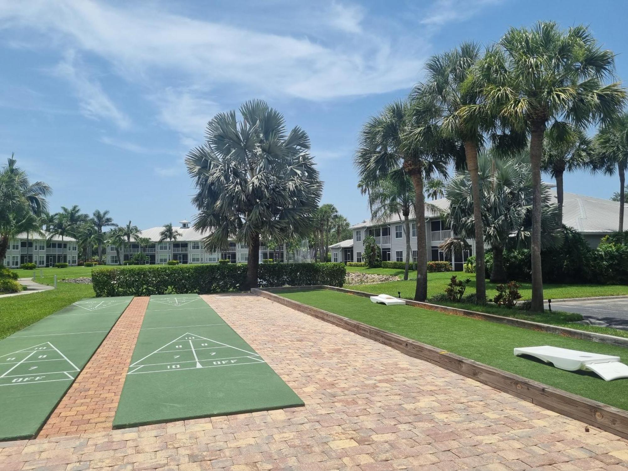 Stunning 2-Bedroom Plus Den Condo In Greenlinks Resort North North Naples 外观 照片